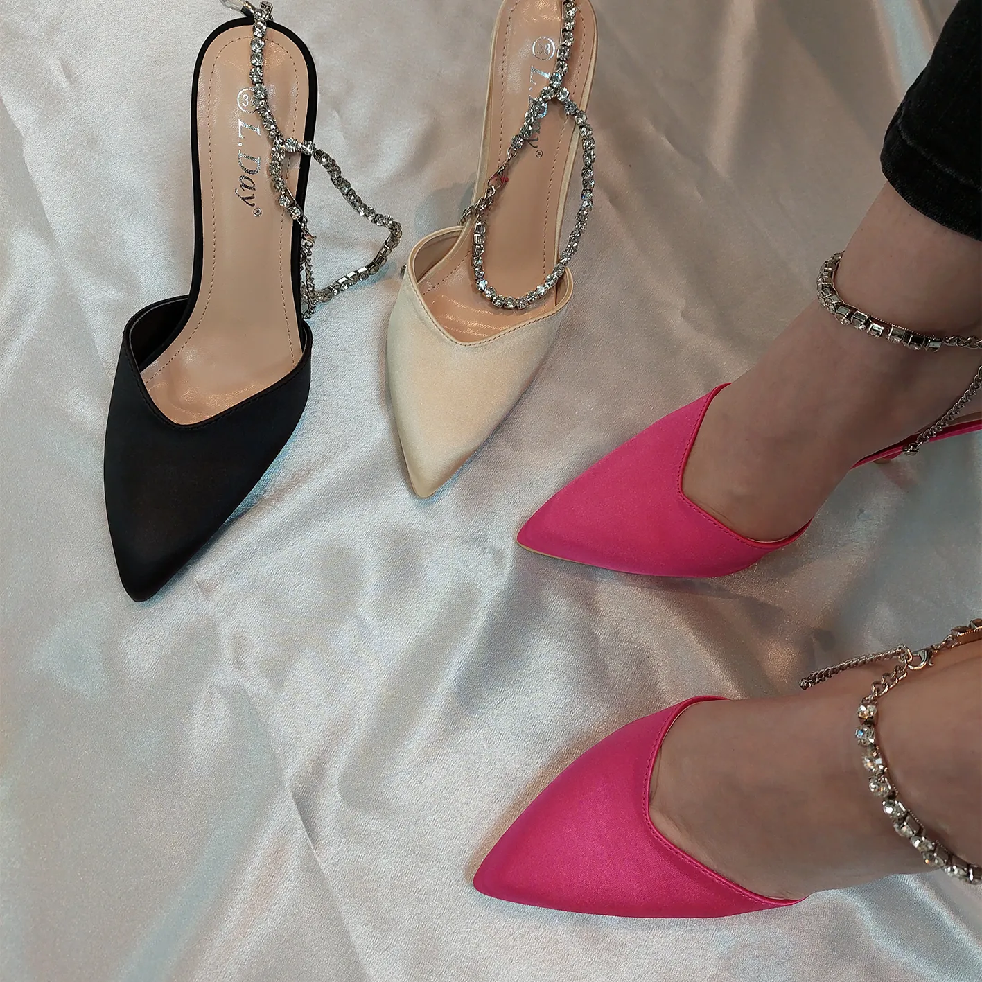 ANDREA WOMEN'S SATIN DIAMANTE ANKLE CHAIN COURT SHOES FUCHSIA