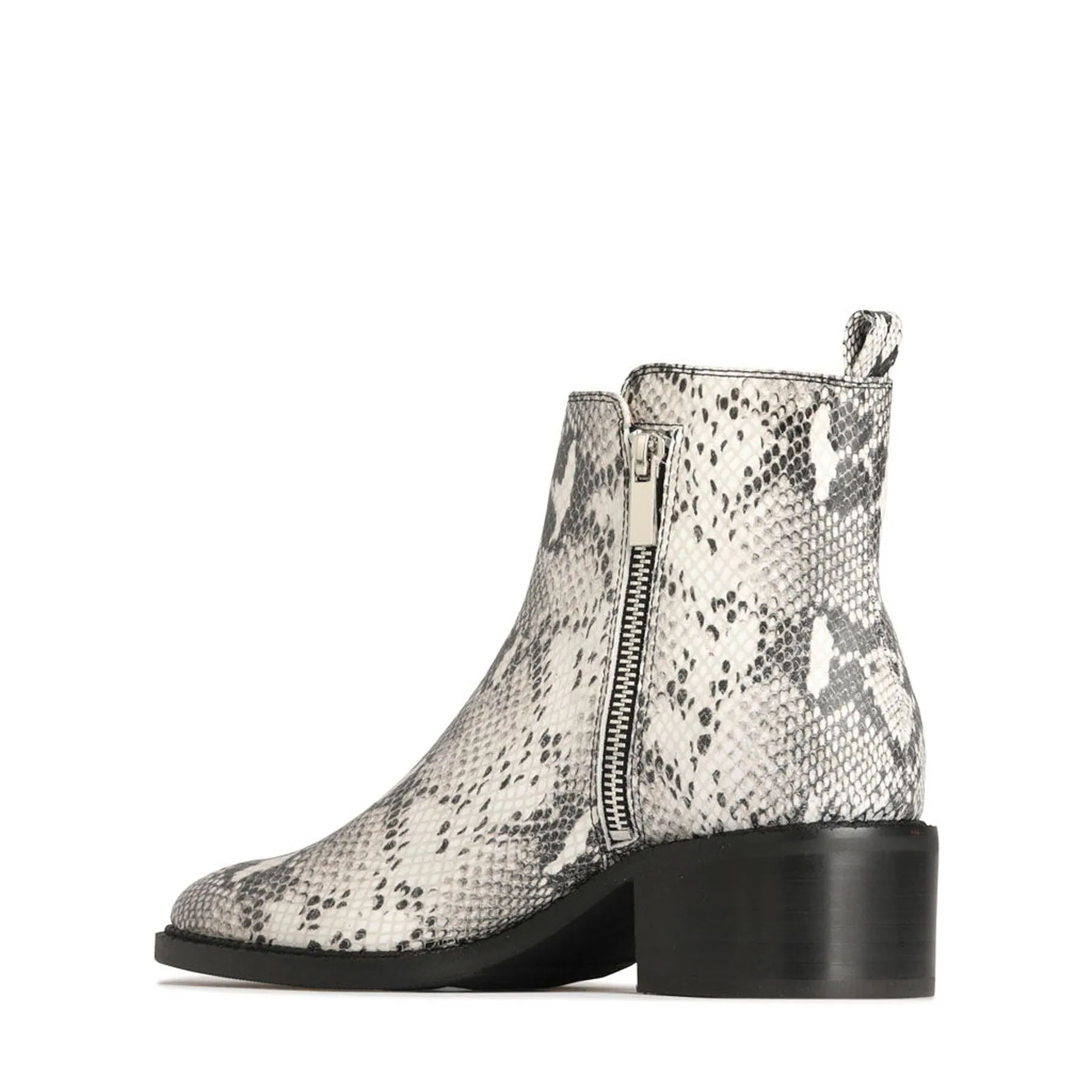 KENAI LEATHER ZIPPER ANKLE BOOTS