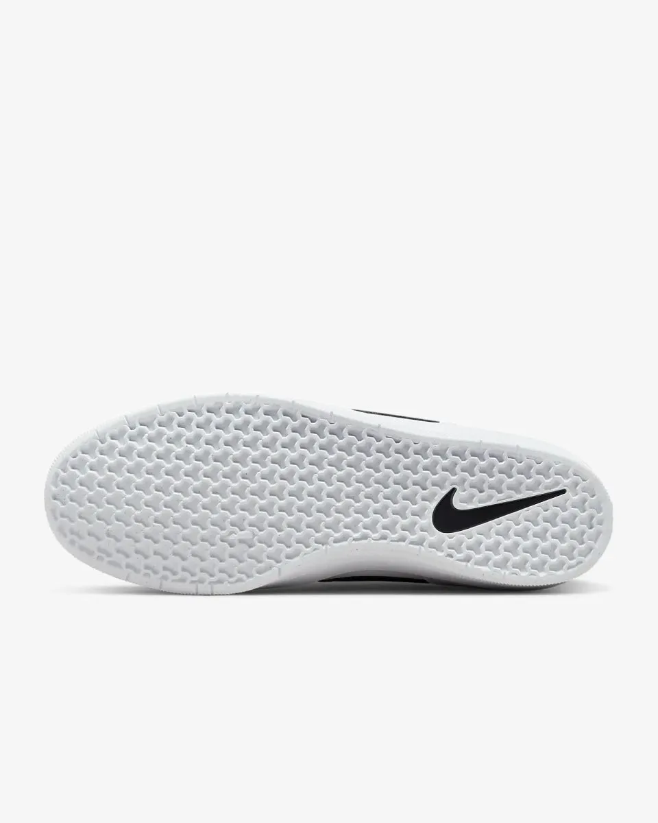 Nike SB Force 58 Premium in White/Black